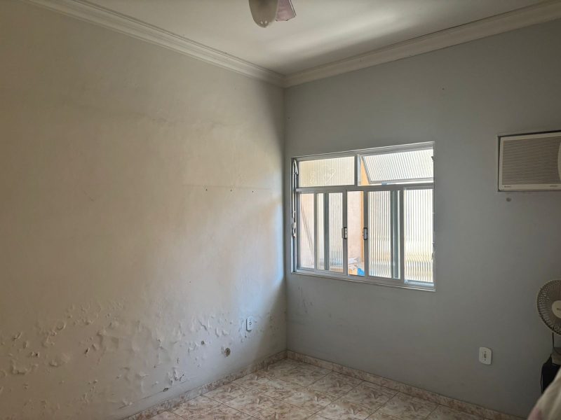 2 casas e 1 quitinete em Jardim Meriti com RGI